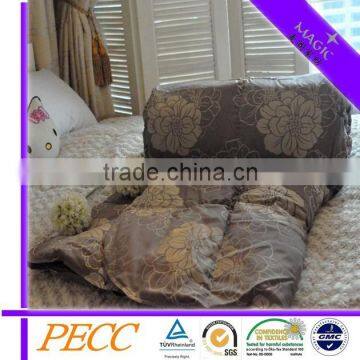 2016 New deisgn natural silk fabric duvet