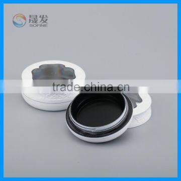 Screw cap compact powder case with window