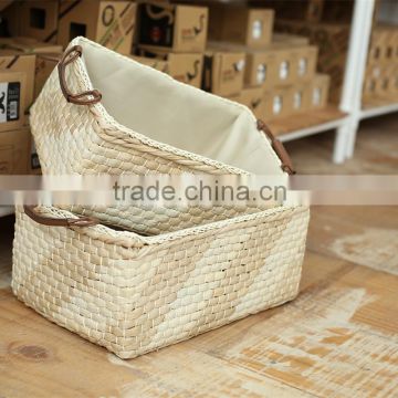 Maize rope storage basket