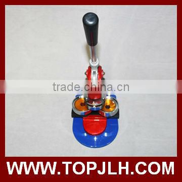 Manual button badge making machine with mould