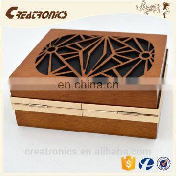 CR Factory OEM Acceptable Engraving Patterns Hollowed-out Design Metal Frame Long Chain Rectangled Shaped Wooden Box Clutch Bag photo-3