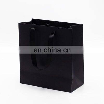 Custom your logo printed luxury plain black paper gift bags wholesale