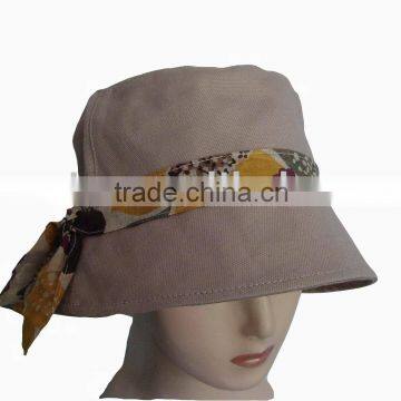 bucket hat / fashion hat / headwear with print