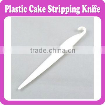 Plastic Cake Stripping Knife, A mus tool for Cake Mold