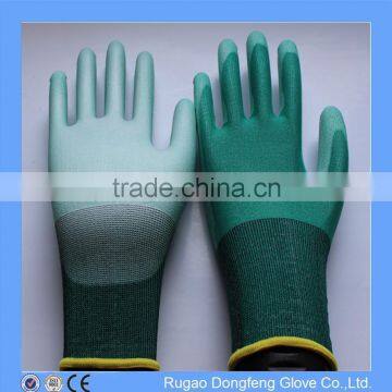 White PU Coated PE Knitted Anti Cut Safety Gloves for Assembly Line