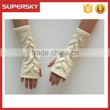 V-54 customized snowy soft crochet cable pattern knitting fingerless mitten gloves knit arm warmer