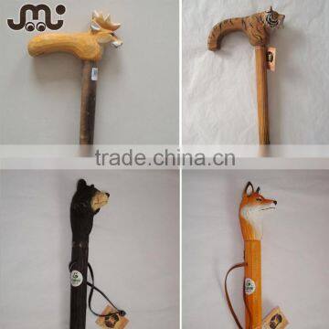 Muti designs animal head memorable gift wooden hiking pole