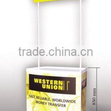 Hew style portable plastic promotion table for display
