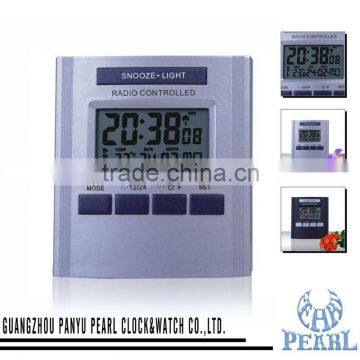 Pearl Radio Controlled Desk Clock PR025