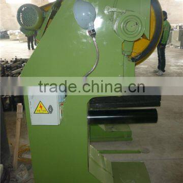 Filter mesh nipping machine