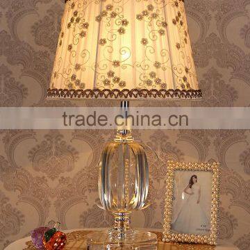 New design European style clear crystal table lamp with lace lampshade