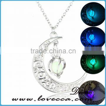 Moon Yellow Green Luminous Pendant Necklace Glow in the Dark Glowing Neckalce photo-2