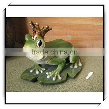 Hot sale popular the frog prince lovely polyresin decoration