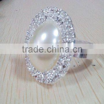 diamond and pearl napkin ring