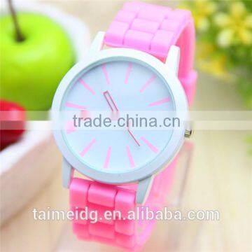 Alibaba china silicon analog wrist watch