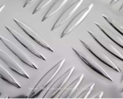 Marine & Construction 5 Bar Aluminum Checker Plate – Corrosion-Resistant Tread Sheet for Decks & Walkways photo-2