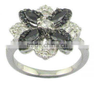 flower-shaped white and black zircon silver jewelry two-tone plating ring