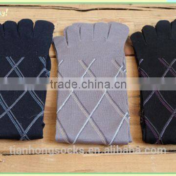 Mercerized cotton socks five toe knitting machine socks men socks wholesale