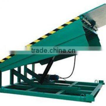 fixed hydraulic loading ramp