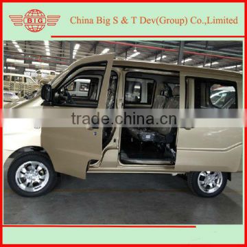 luxury gasoline passenger van of 8 seats