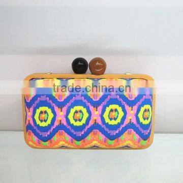 Colorful Kiss Clasp Wooden hardcase Clutches