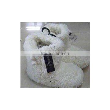 Stock cream borg slipper for child