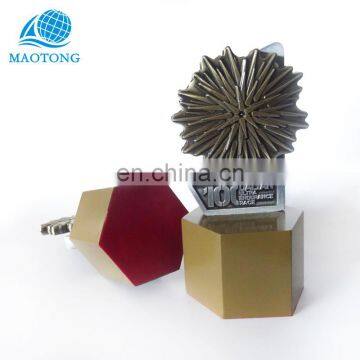 Custom Cheap Zinc Alloy Metal Antique Silver Plated New 3D Trophy Tennis Sports Medals and Trophies Maker photo-2