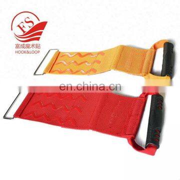 Easily carry skis anti slip hand strap