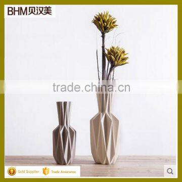 Nordic style matte fire bisque ceramic ornaments European Ceramic Vase Set for hotel decor