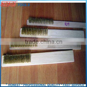 wooden handle brass wire brush