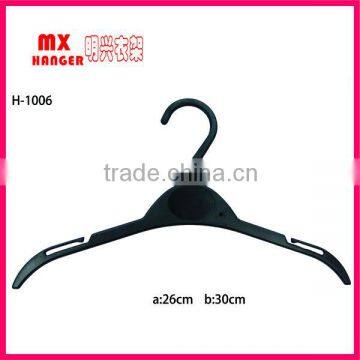 plastic blouse hangers, blouse hangers,cool blouse hangers