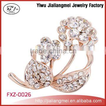 Bulk zinc manufacture flower rhinestone brooch