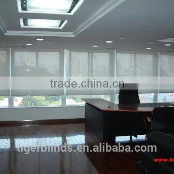 outdoor motorized roller blinds