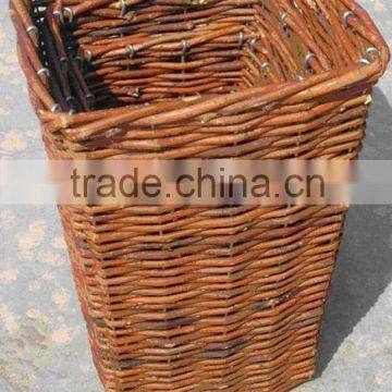 disposale large wicker laundry baskets