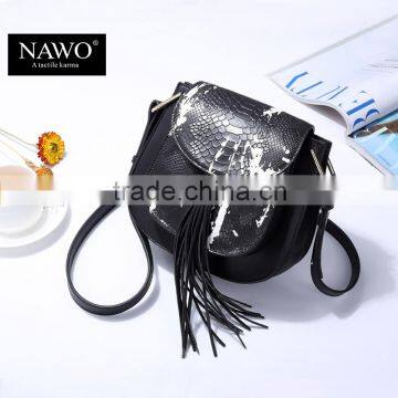 Long Strap Leather Cross Body Bag Women Vintage Leather Bag Wholesale