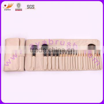 Perfect 22 Pcs Makeup Brush Set With Cosmetic Case