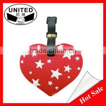 cheap PVC luggage tag in heart shape