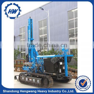 Hydraulic hammer pile driver machine for solar panels