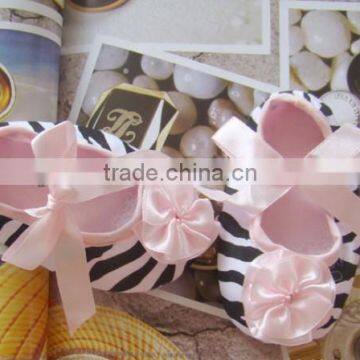 2014 Latest design! Fashion Cheaper Zebra prints w flower flower Infant shoes,baby shoes,prewalker shoes wholesale