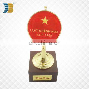 Vietnam custom gold plated enamel trophy with wodden base