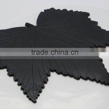 PVC Maple Leaf Anti Slip Pad Mat Durable Non Slip Pad for Phone photo-6