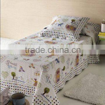 OEM all kinds of printed design baby quilt for baby boys