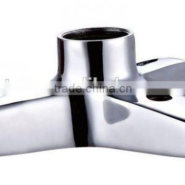 China Sanitary Ware Factory Bathtub Faucets photo-2