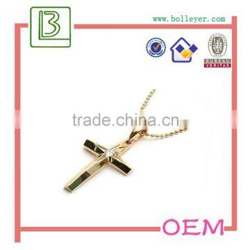 Cross Shaped Pendant Necklace With Diamond