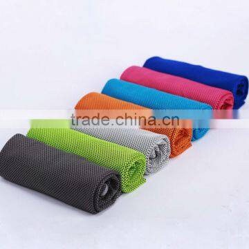 Customized logo/size/color Breathable portable magic cooling towel