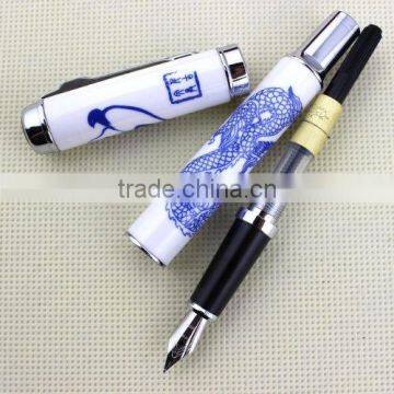 Fountain Pen Blue and White Porcelain Dragon Medium Nib 18kgp photo-4