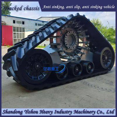 Say Goodbye to the Embarrassment of Getting Stuck in a Car! New Holland Harvester Modified With Rubber Half Track, Providing Unobstructed Access to Global Farmland