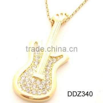 Guitar-shaped necklace,Metal necklace,Long chain necklace