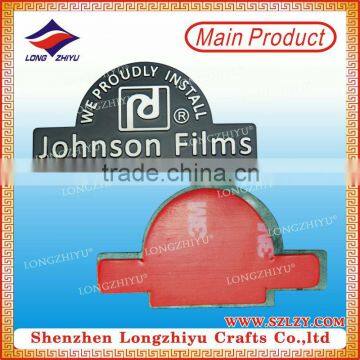 Brushed personalized badge nameplate,custom etching embossed aluminum nameplates label emblem maker