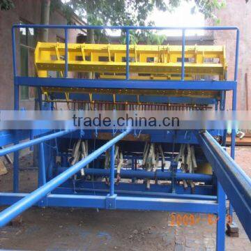 Reinforcing mesh welding machine